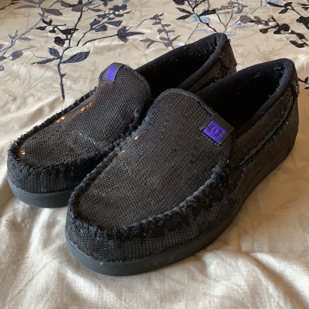 DC shoe loafers